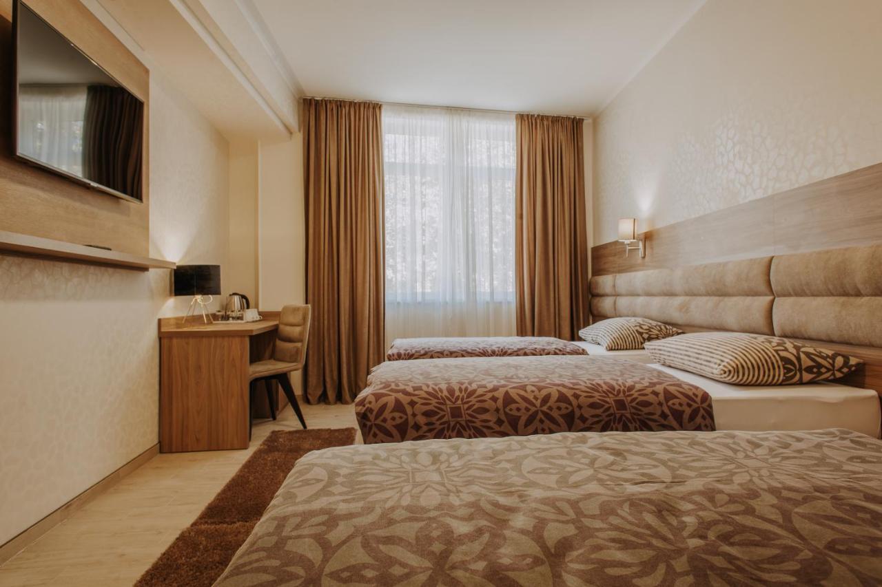 Villa Martini - Apartments & Rooms วูโควาร์ ภายนอก รูปภาพ